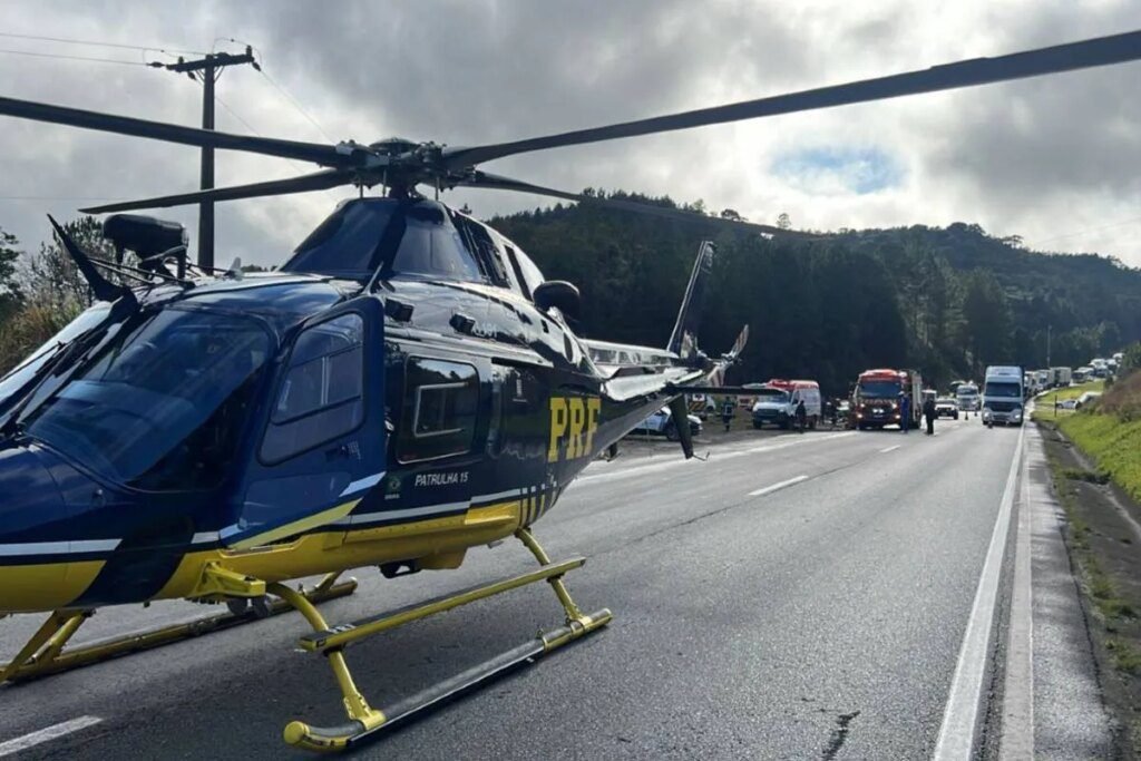 Acidente de ônibus na BR-116 resulta em morte e feridos na RMC Acidente com ônibus na BR-116 deixa morto e feridos na RMC