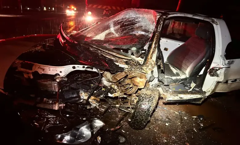 Batida frontal deixa um morto e três feridos na PR-488 em Santa Helena - O Paraná