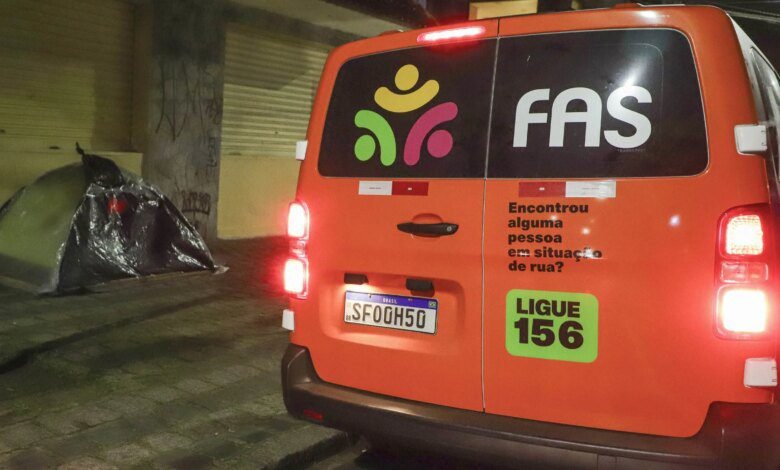 Dia de chuva faz FAS bater recorde de abordagens em Curitiba