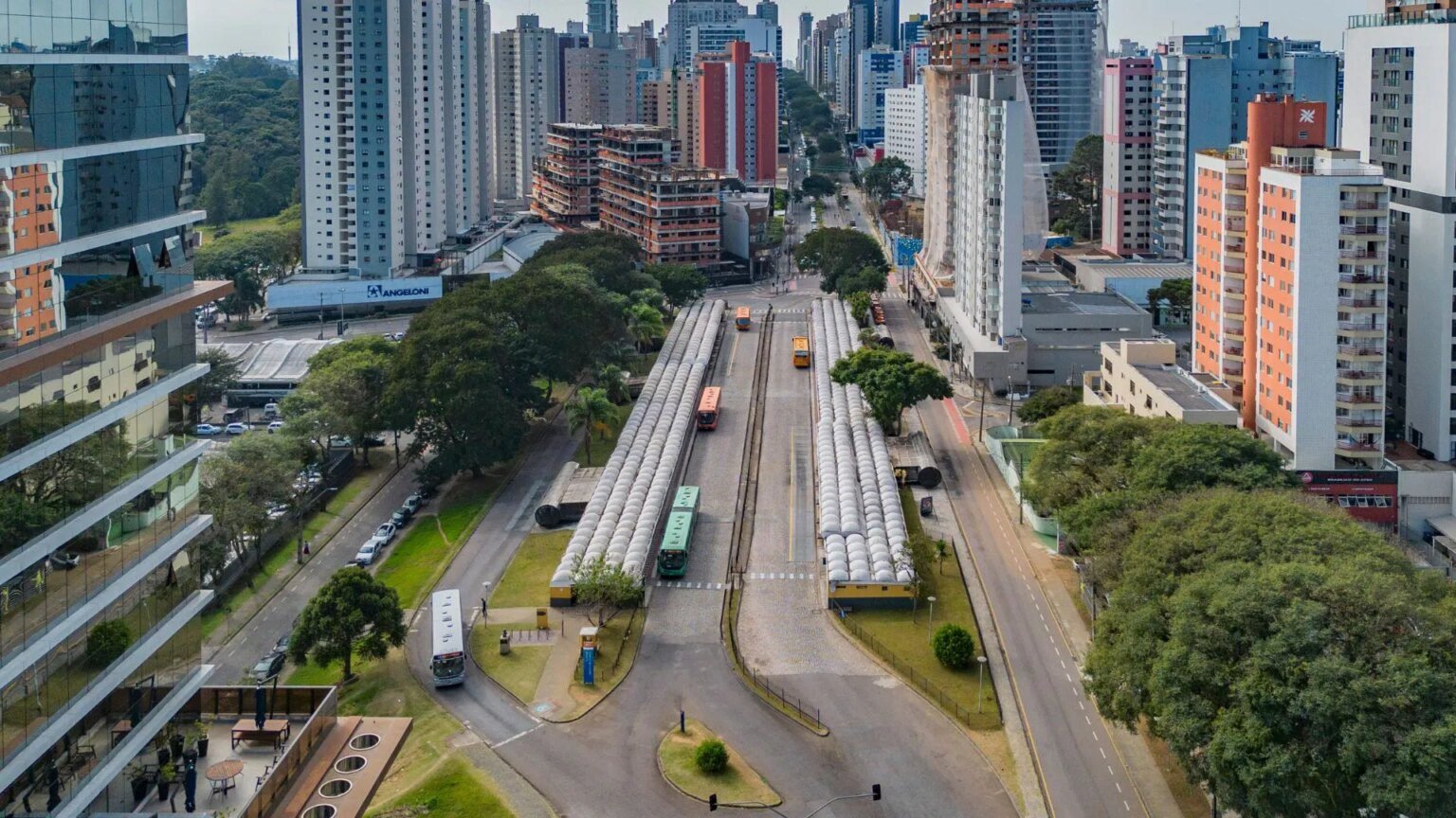 Curitiba terá nova linha de ônibus durante obras do Novo Inter Curitiba terá nova linha de ônibus durante obras do Novo Inter 2