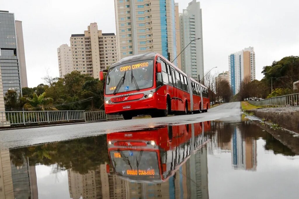 Revisão da Lei do Transporte Coletivo de Curitiba é sancionada