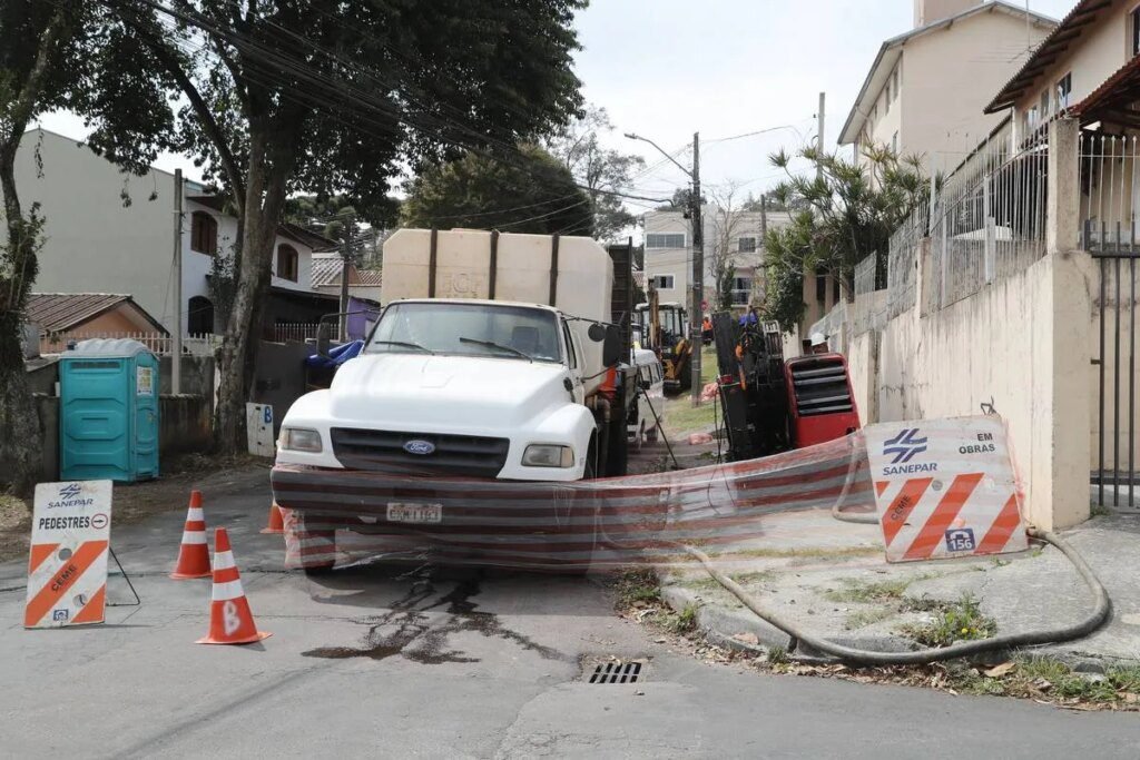 Moradores lidam com barulho e bloqueios na CIC Tribuna do Paraná