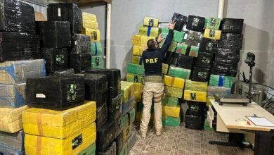 Motorista é preso com mais de 4 toneladas de maconha na RMC