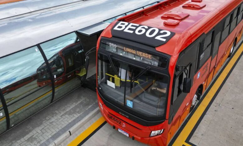 Passagem de ônibus em Curitiba deve se manter a R$ 6 até 2027
