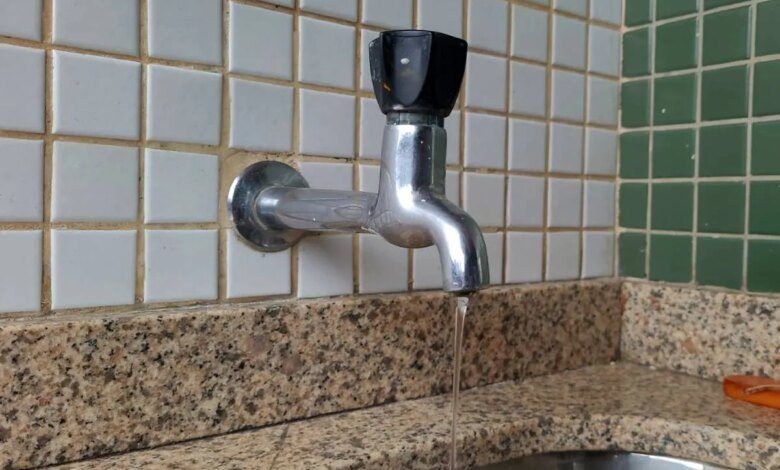 Moradores de 50 bairros de Colombo sem água no fim de semana