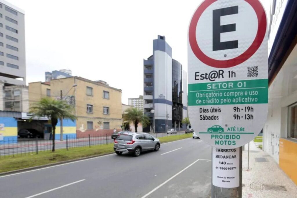 Atrasados em Curitiba podem contar com ajuda do EstaR EstaR em Curitiba pode dar colher de chá para atrasados