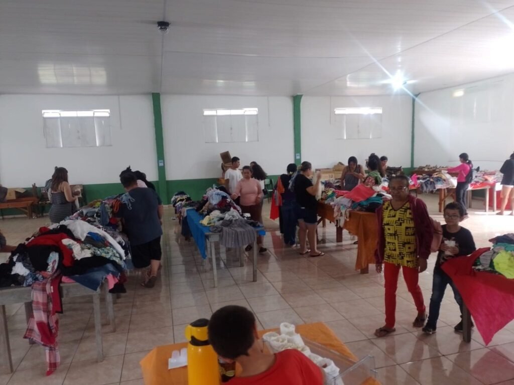 Bazar beneficente será realizado neste domingo no Bairro Periolo
