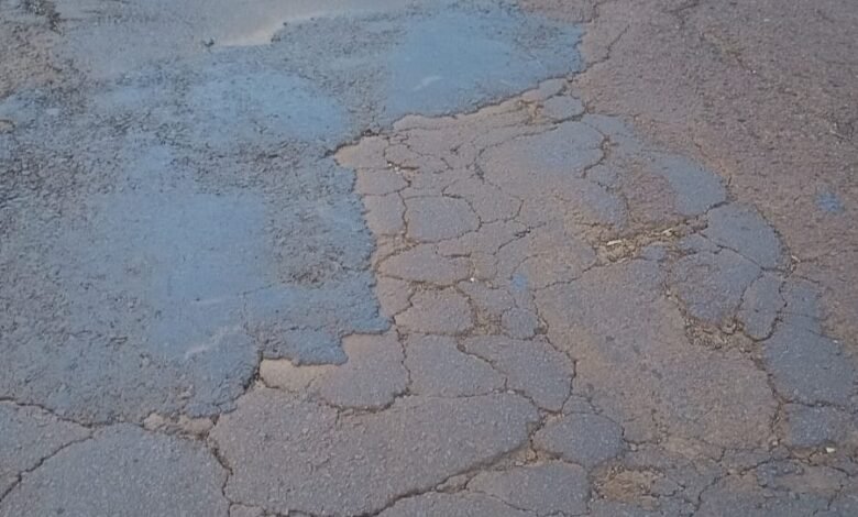 Cascavel enfrenta um desafio contínuo com buracos nas ruas - Foto: Paulo Alexandre/O Paraná