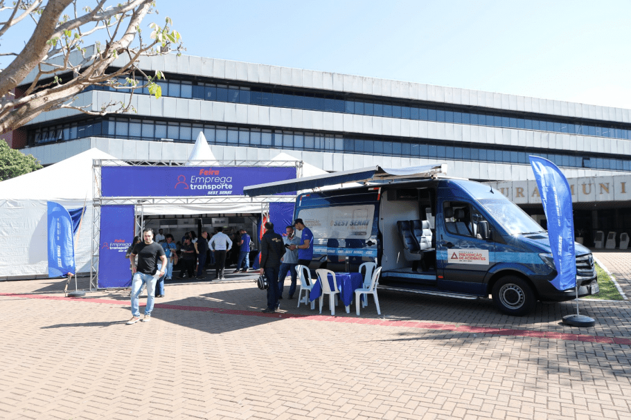Cascavel realiza 1ª Feira Emprega Transporte Cascavel recebe a primeira Feira Emprega Transporte, conectando empresas e candidatos a 150 vagas de emprego disponíveis - Foto: Secom