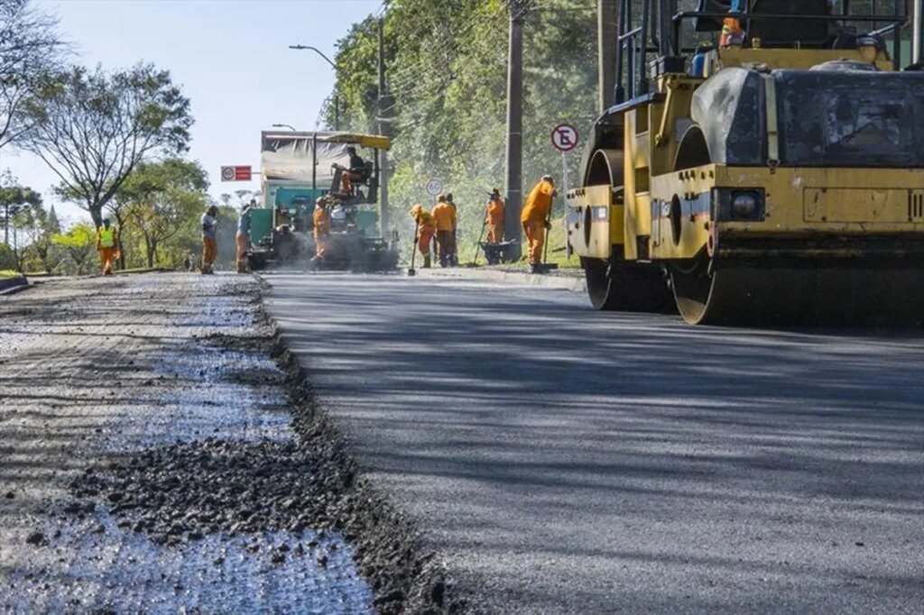Curitiba implementa QR Code em obras para acesso à informação Obras em Curitiba terão QR Code pra facilitar acesso à informação