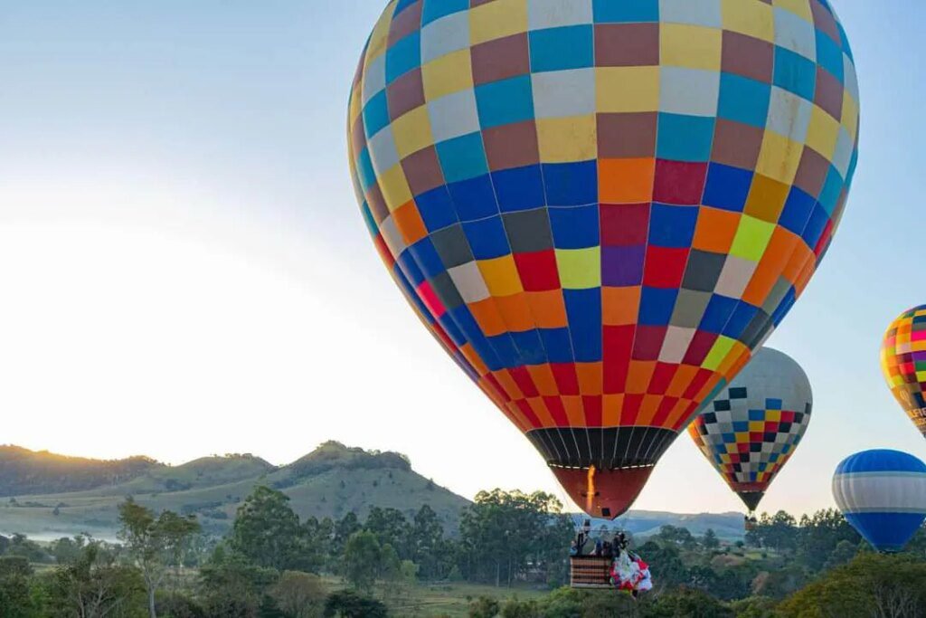 Curitiba recebe prévia do festival de balonismo do Paraná Curitiba tem prévia de festival de balonismo do Paraná