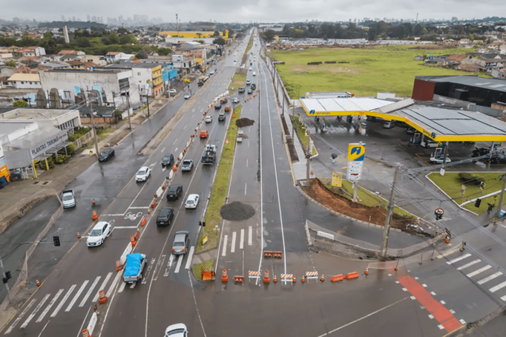 Desvio no trânsito do Tarumã começa neste sábado Trânsito no Tarumã terá desvio por marginal a partir deste sábado