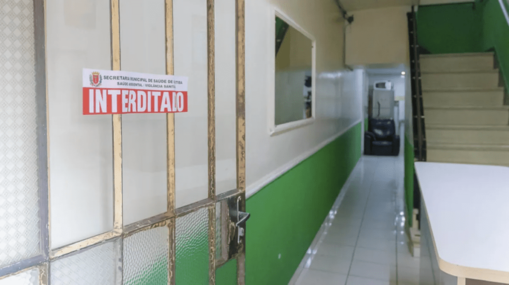Hotel é fechado e cinco pessoas são presas no Centro de Curitiba
