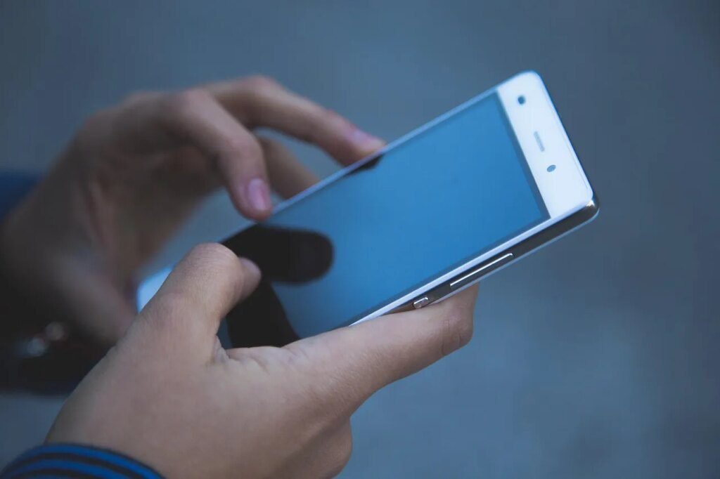 Geolocalização do celular comprova vínculo empregatício em Curitiba