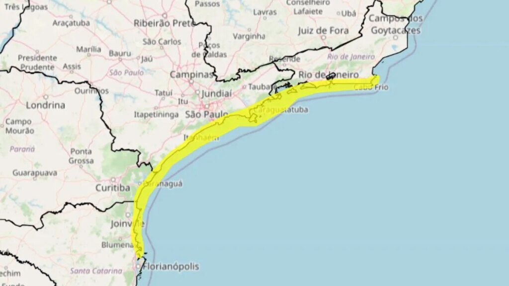 Litoral do Paraná está sob alerta de ventos costeiros e tempestade