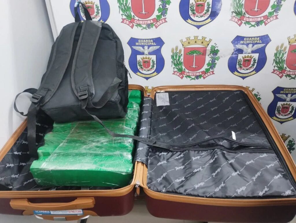 37 kg de maconha em mala na Rodoferroviária de Curitiba