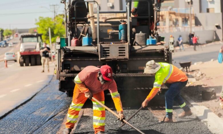 Rua Rio da Paz recebe nova etapa de pavimentação e obras avançam no Bairro Universitário - O Paraná