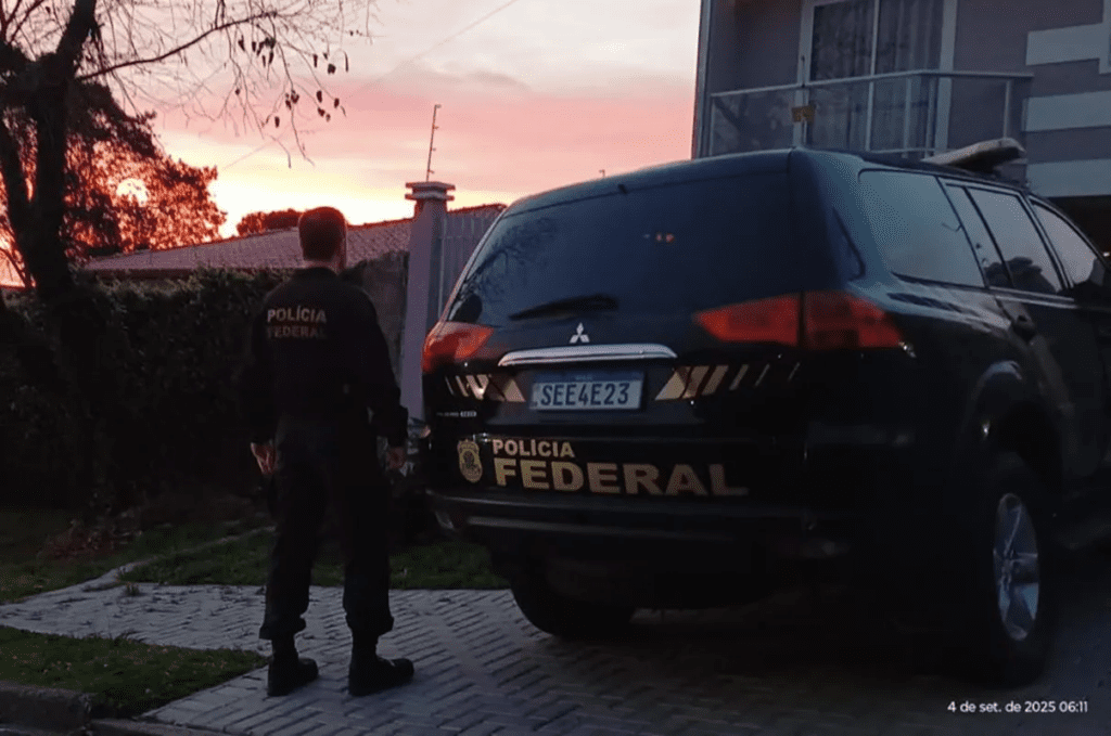 Operação mira família de Curitiba suspeita de contrabando Família de Curitiba suspeita de contrabando é alvo de operação