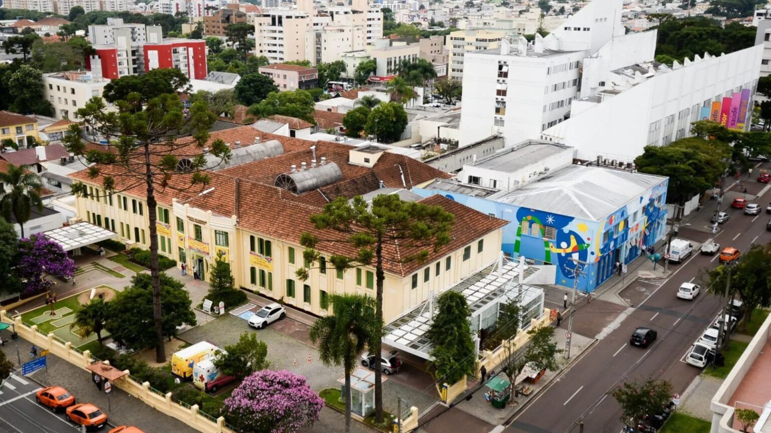 Pequeno Príncipe enfrenta mais de 24 horas sem energia após ciclone Pequeno Príncipe fica mais de 24 horas sem luz após ciclone