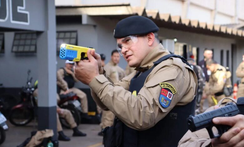 Desde agosto, Polícia Militar usou Taser 32 vezes no Paraná