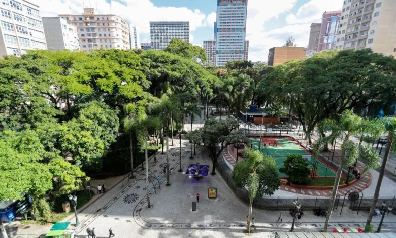 Praça central de Curitiba pode virar novo polo gastronômico