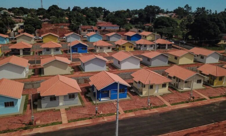 PL que perdoa dívida de casa própria no PR passa em 1º turno