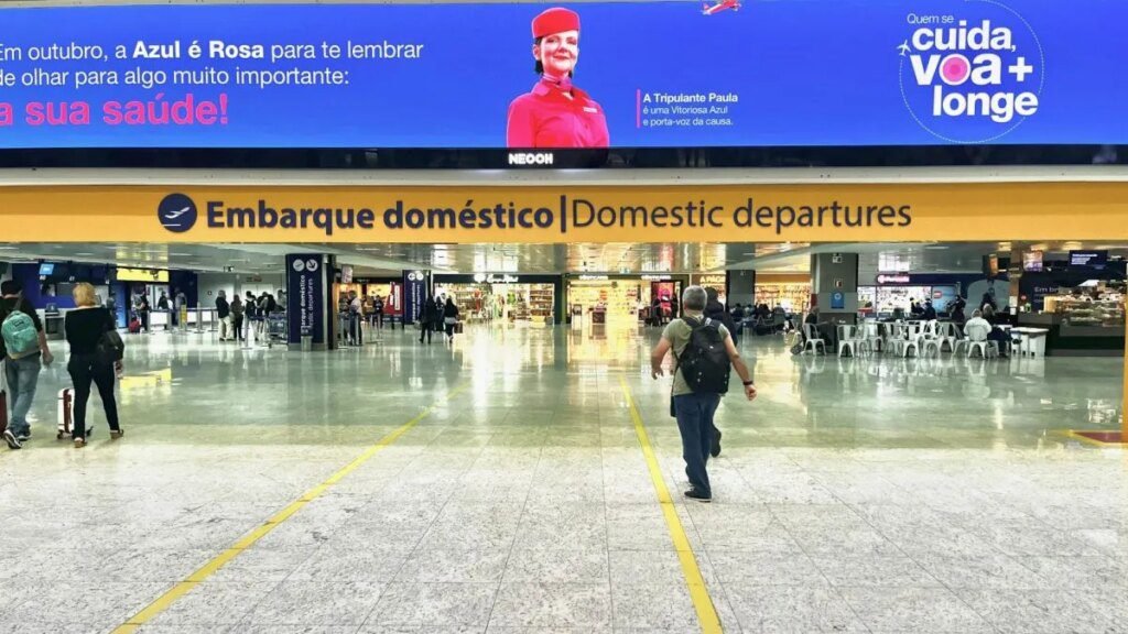 São Paulo lidera lista de destinos de curitibanos viajantes São Paulo é principal destino dos curitibanos que viajarão de avião