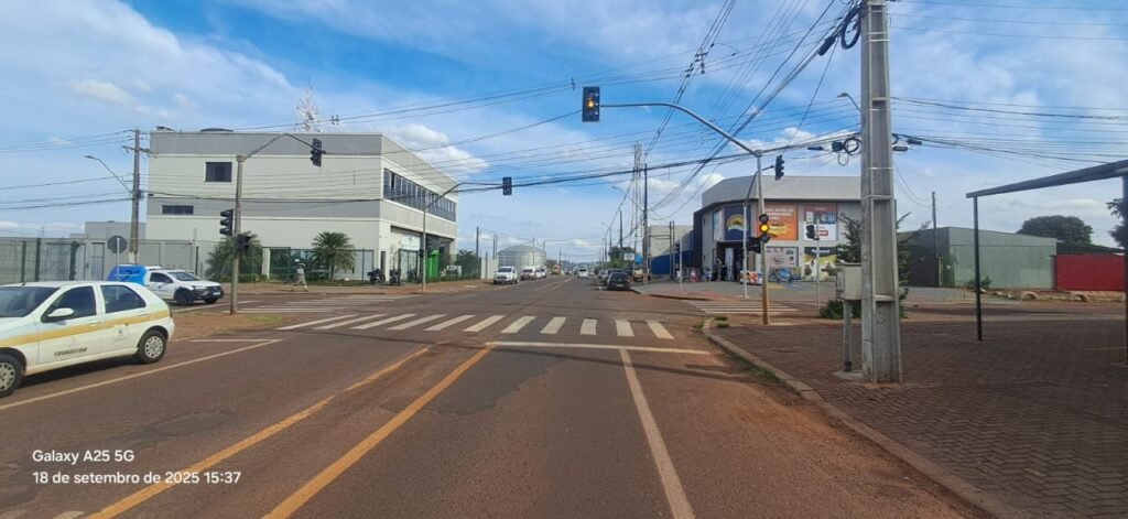 Semáforo da Av. das Pombas terá amarelo piscante a partir de sexta Foto: Secom