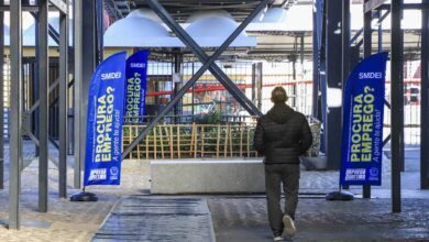 Ação oferta vagas de emprego em terminais de ônibus de Curitiba