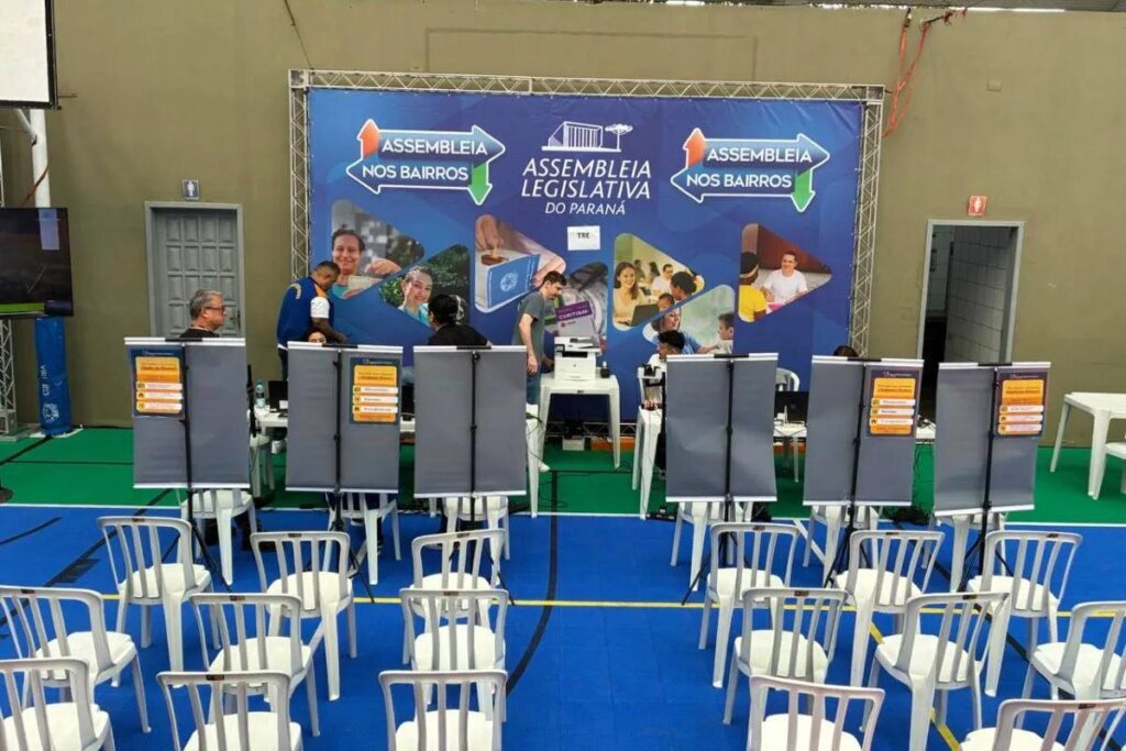 Assembleia nos bairros oferece atendimento gratuito em Curitiba Assembleia nos Bairros tem atendimento gratuitos em Curitiba