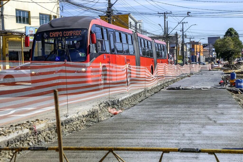 Ruas do Cajuru terão bloqueios para obras do BRT Leste/Oeste