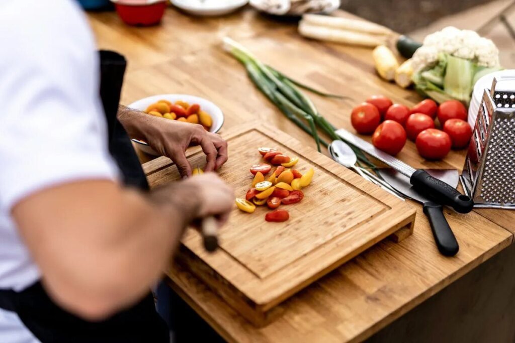 Chef premiado de Curitiba revela os 5 mitos da cozinha brasileira