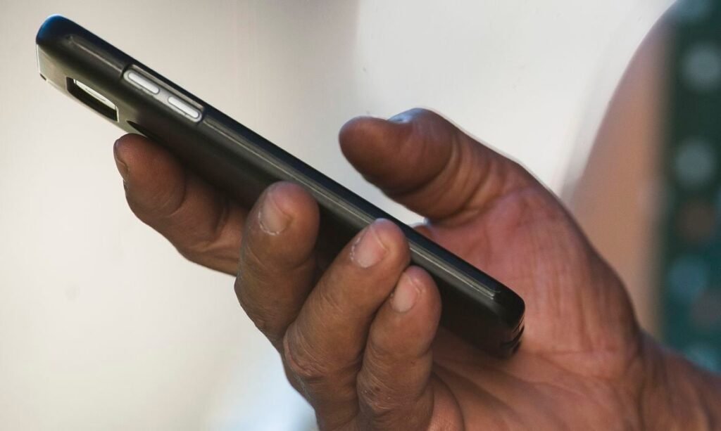 Claro informa instabilidade nos serviços de telefone e internet em Cascavel