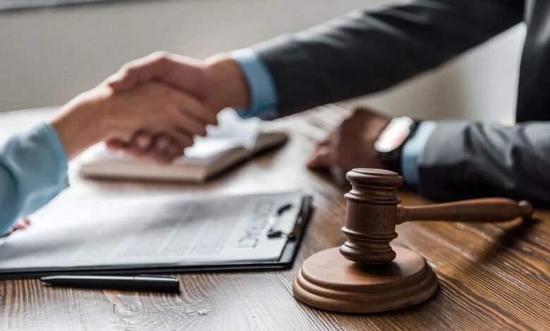 Trabalhadora demitida após 1 semana será indenizada em Curitiba