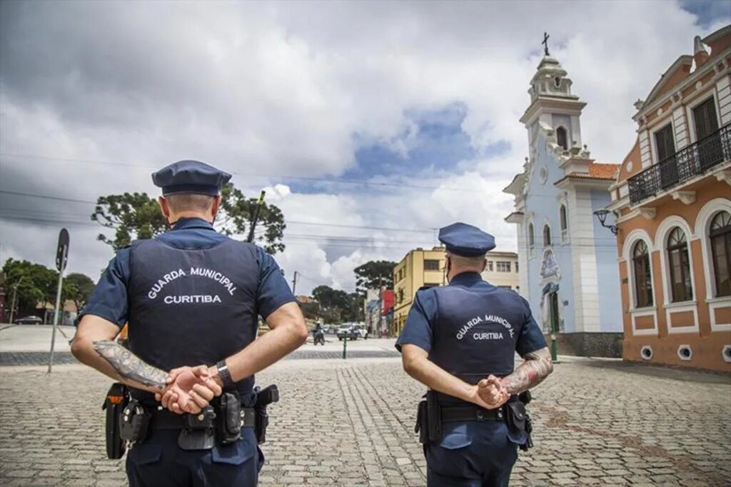Edital do concurso da Guarda Municipal de Curitiba é publicado Concurso da Guarda Municipal de Curitiba tem edital lançado