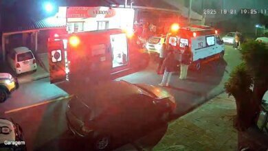 Homem mata esposa em panificadora; filhos tentam impedir