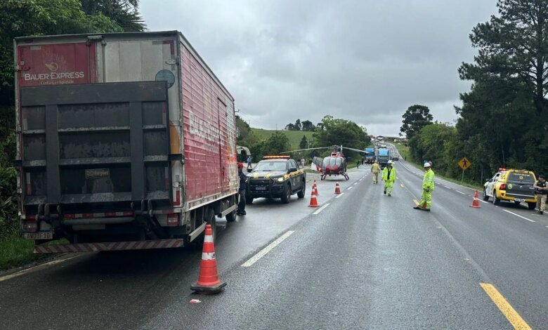Homem é resgatado por helicóptero após grave colisão na BR-476
