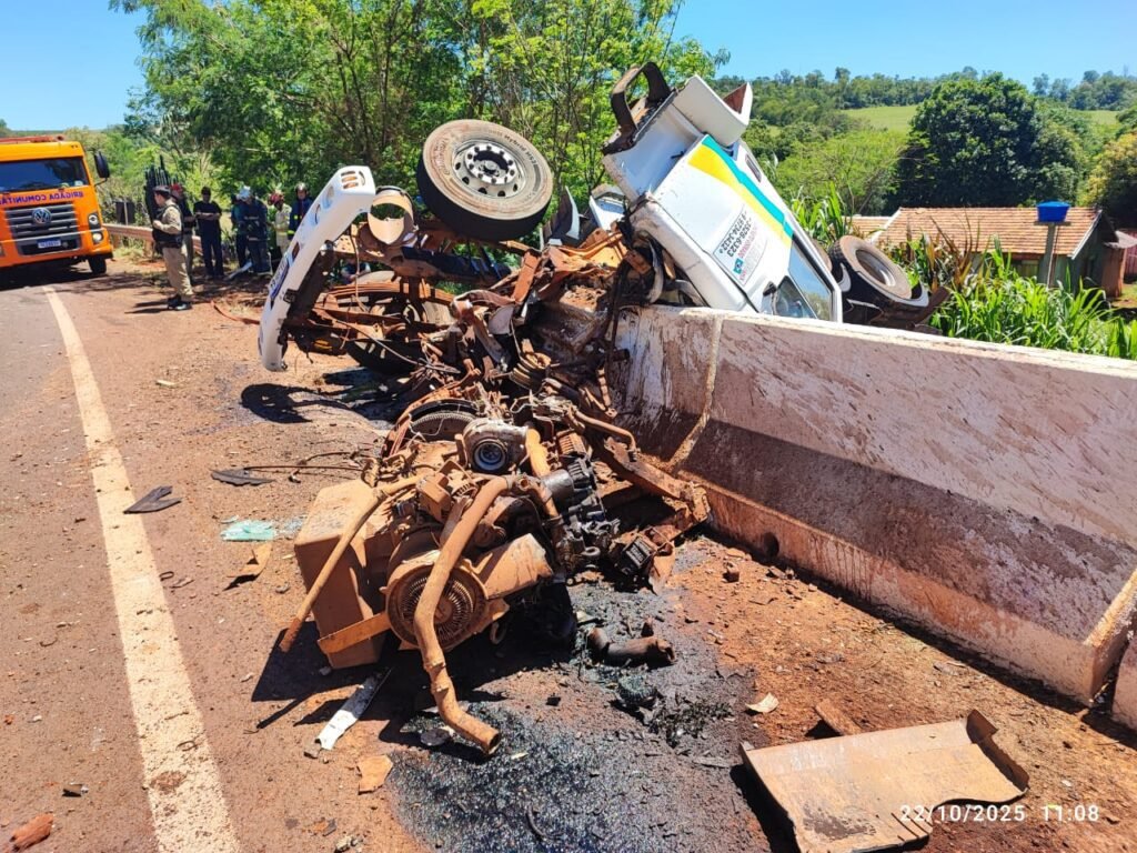 Homem morre em grave acidente com caminhão na PR-239, entre Iracema do Oeste e Jesuítas - O Paraná
