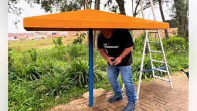 Mini ponto de ônibus em Fazenda Rio Grande viraliza e ganha explicação