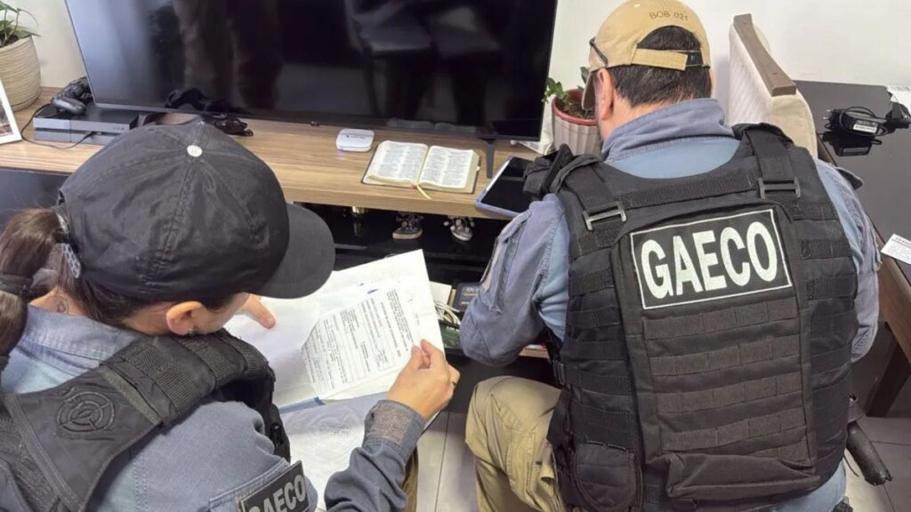 Operação apura fraudes em licitações públicas em cidade da RMC