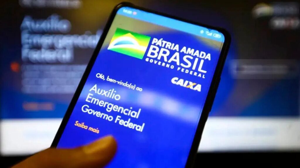 Paraná é o 4º estado com mais notificações de auxílio indevido Paraná é 4º estado com notificações por Auxílio Emergencial indevido