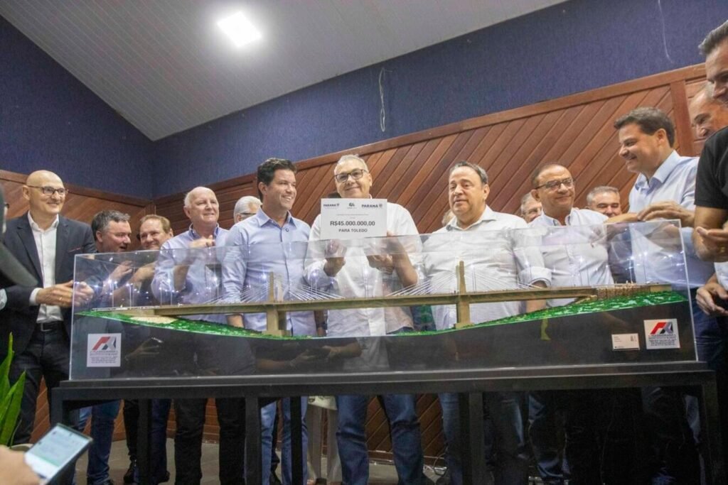 Projeto de ponte estaiada sobre o Rio Toledo é apresentado à comunidade - O Paraná