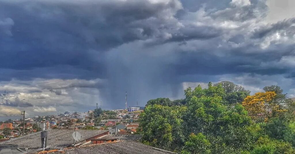 Previsão do tempo em Colombo nesta terça-feira (07/10)