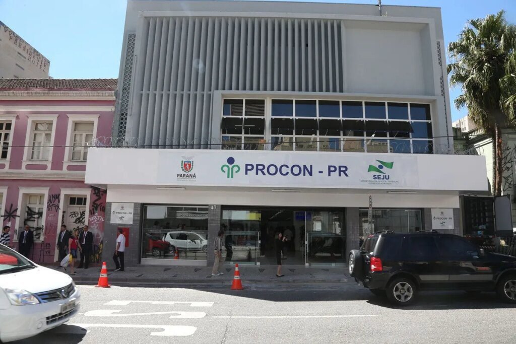 Procon-PR faz mutirão online para renegociação de dívidas Procon-PR realiza mutirão online para renegociar dívidas