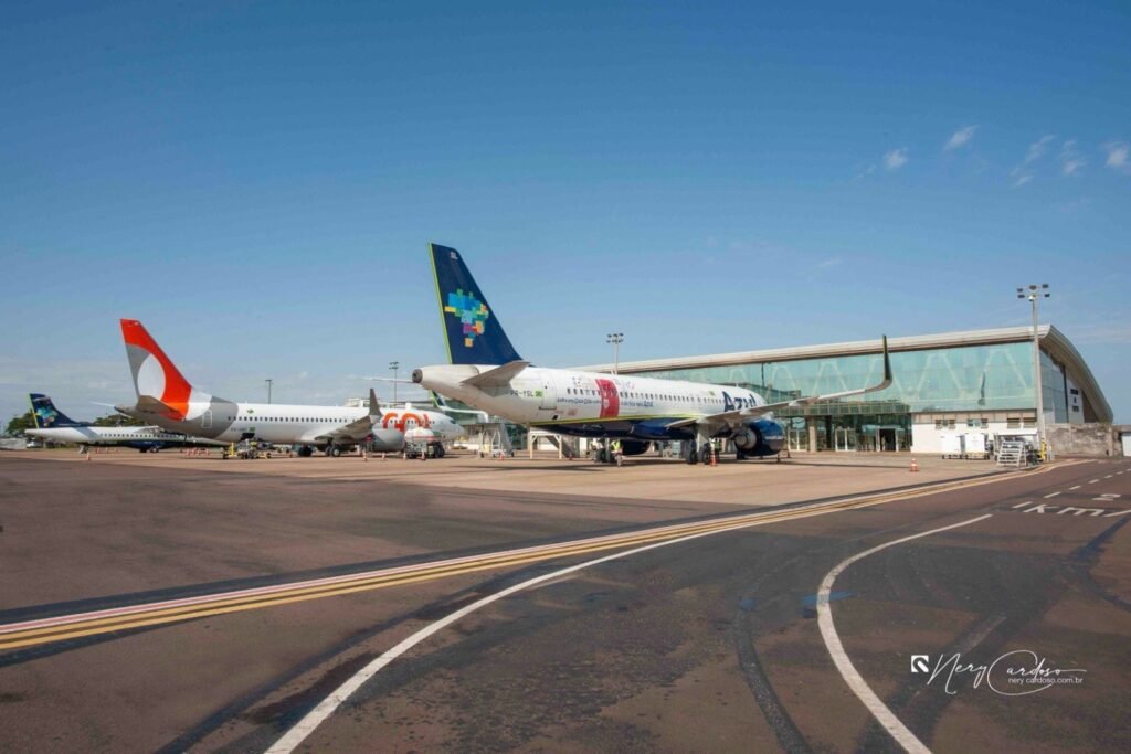 Aeroporto de Cascavel atinge 400 mil passageiros e amplia voos Aeroporto de Cascavel supera 400 mil passageiros e amplia voos para o Nordeste na alta temporada - O Paraná