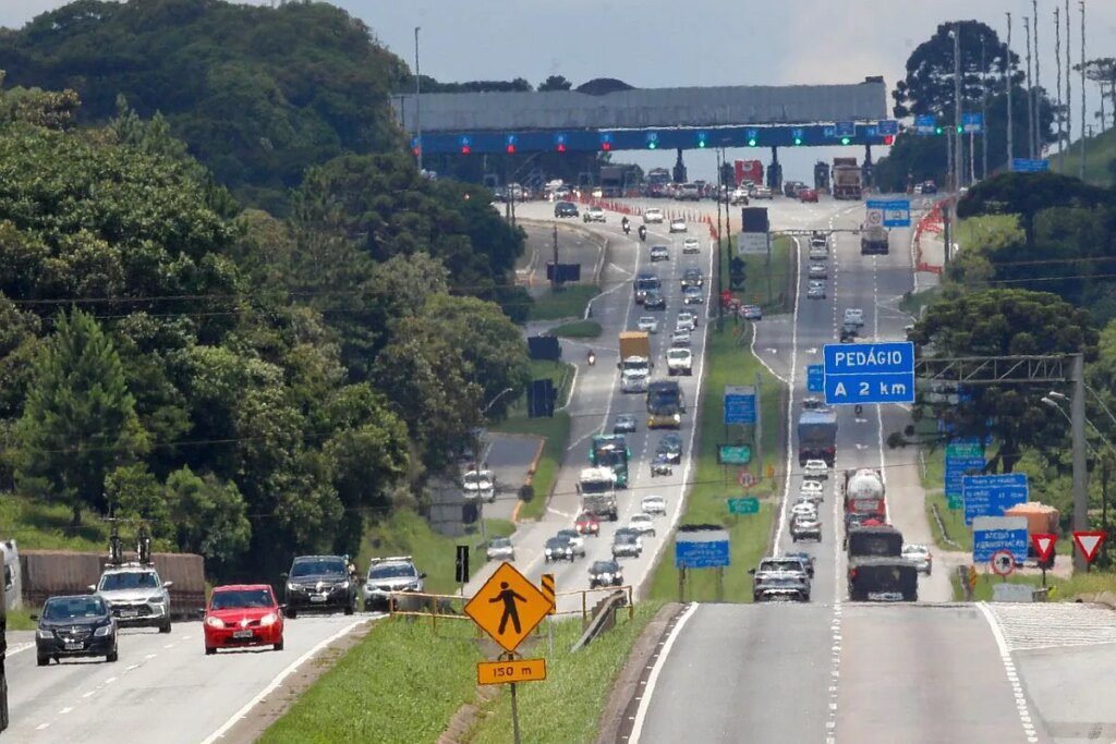 Após leilões, conheça os novos gestores das estradas do Paraná Após leilões, veja quem são os "donos" das estradas do Paraná
