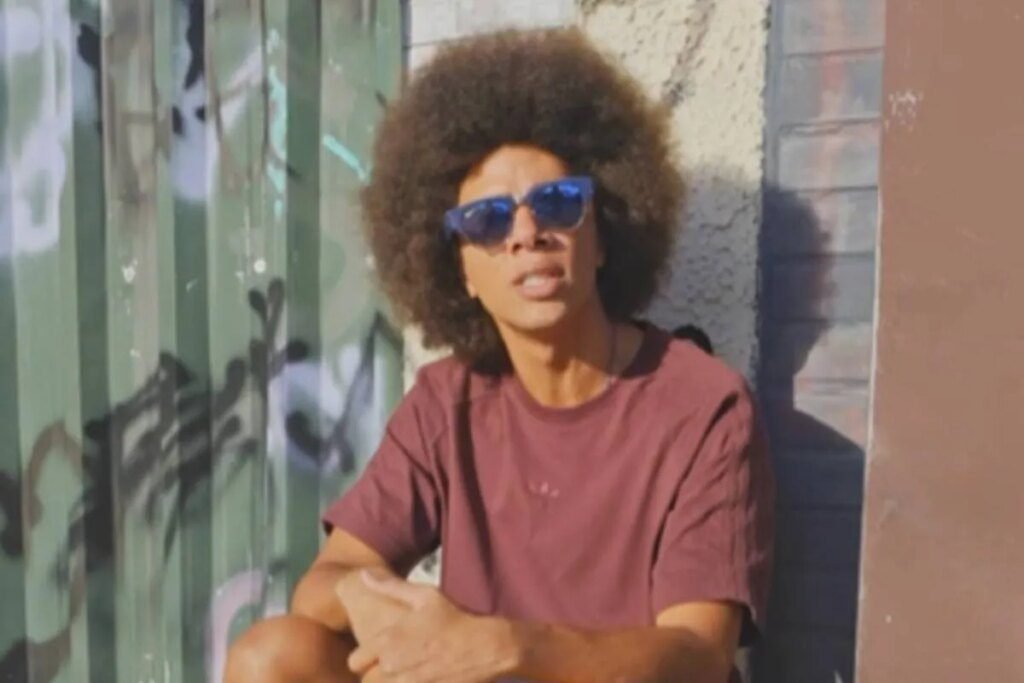 “Não me orgulho de estar brigando na rua”