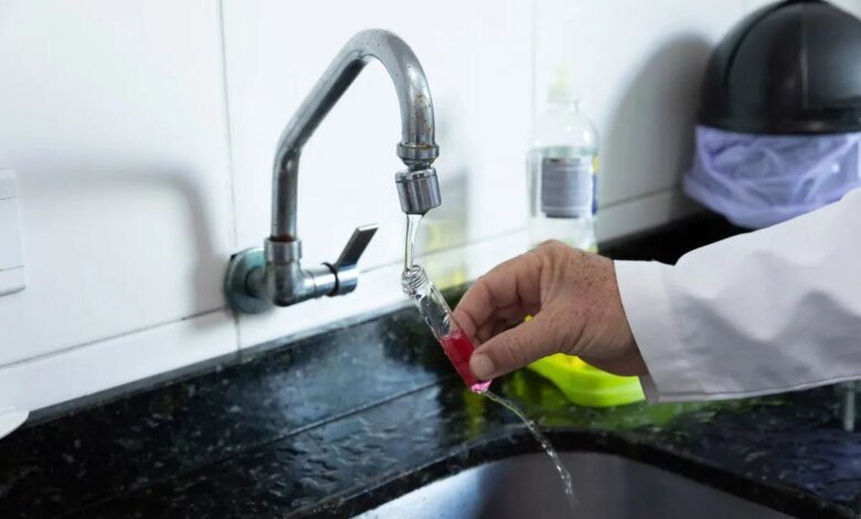 Caixa-d’água sem limpeza pode comprometer a saúde no verão