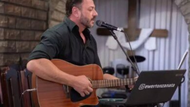 Cantor sertanejo morre após ser baleado no Paraná