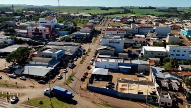 Coberturas avançam, mas comunidade ainda precisa de doações - O Paraná